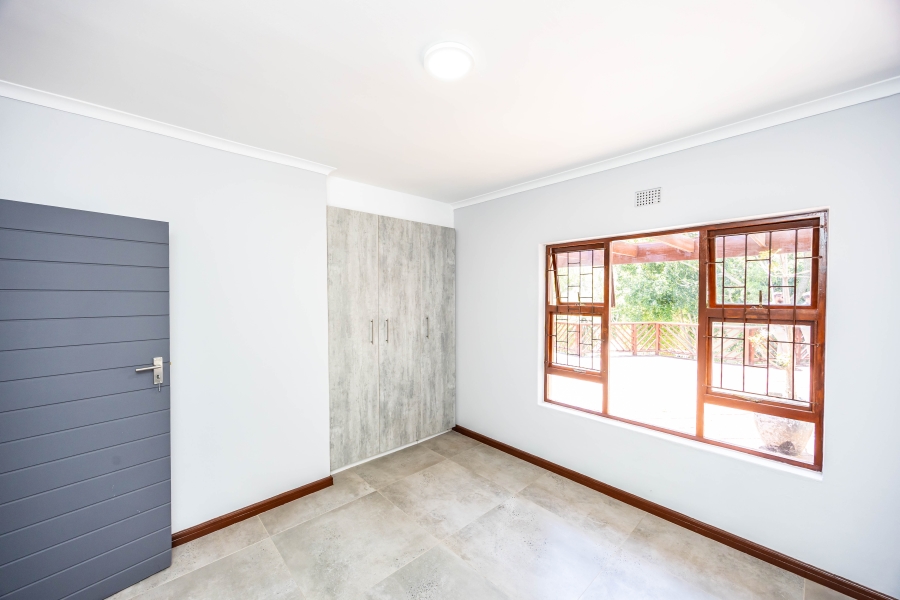 4 Bedroom Property for Sale in Blue Bend Eastern Cape